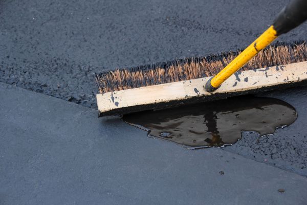 Driveway Asphalt Sealing in Folsom